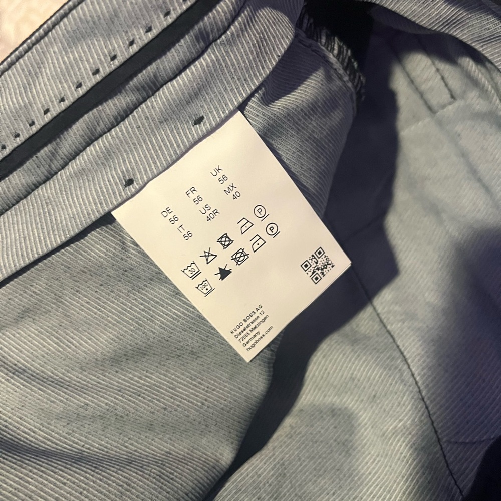 Hugo Boss - Picture 2 of 3